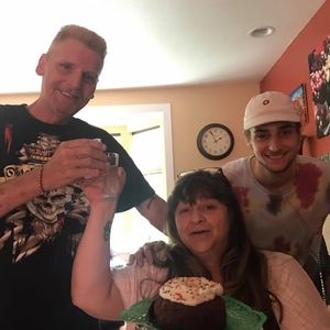 Meet your Posher, Helen